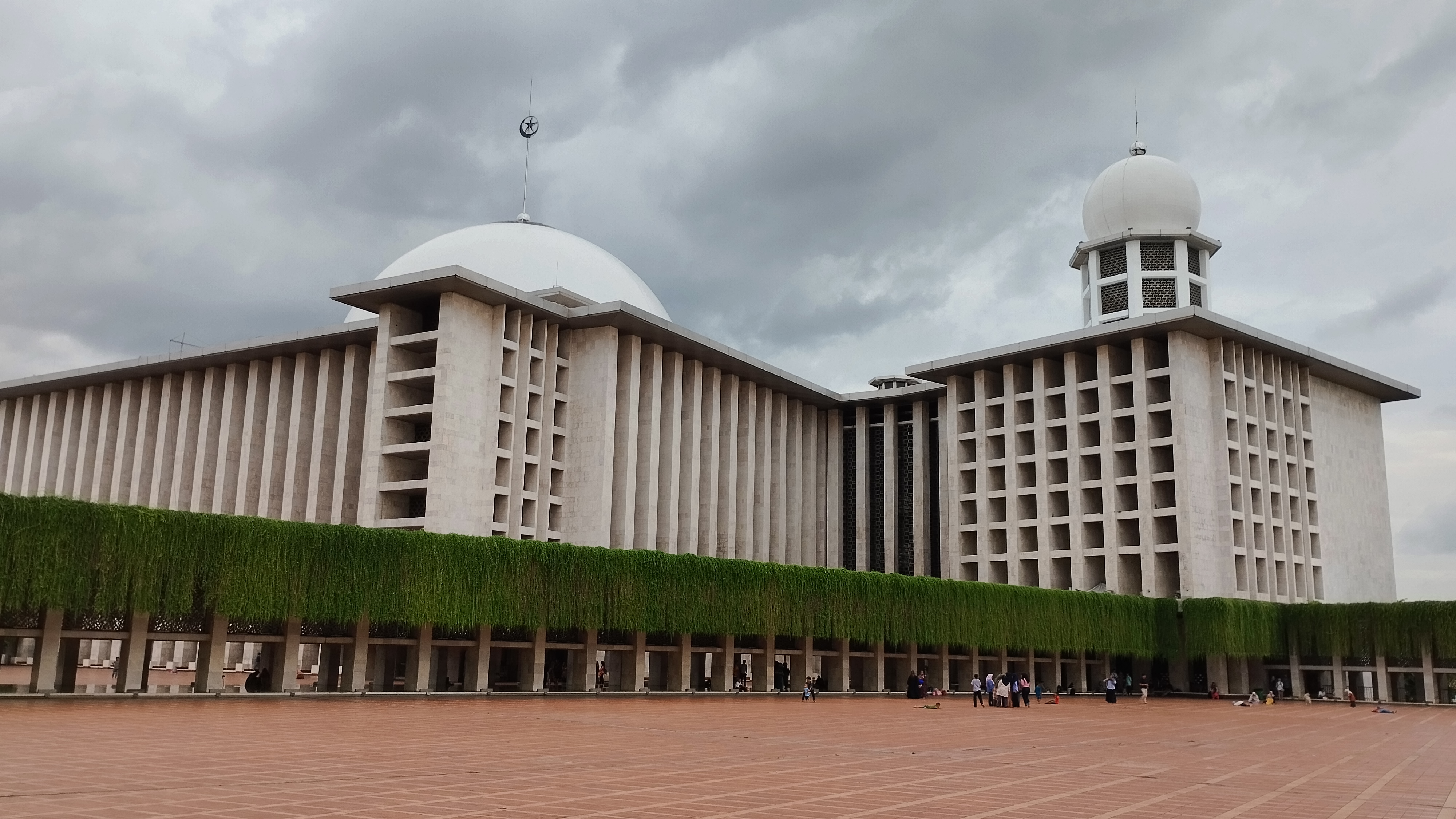 Nhà thờ Hồi giáo Istiqlal ở Jakarta, một biểu tượng của Hồi giáo ở Indonesia, nơi các học trò của Shaikh Ahmad Khatib có ảnh hưởng lớn.