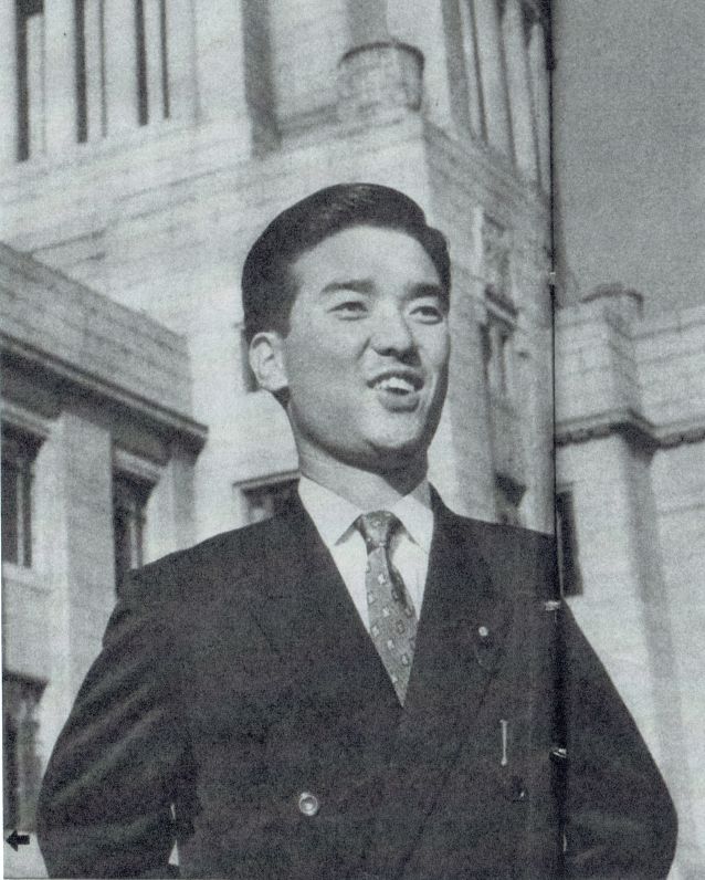 初当選当時の海部(『週刊サンケイ』1960年12月26日号より)