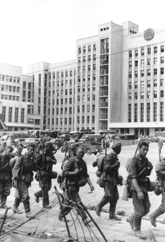 German soldiers in Minsk, August 1941