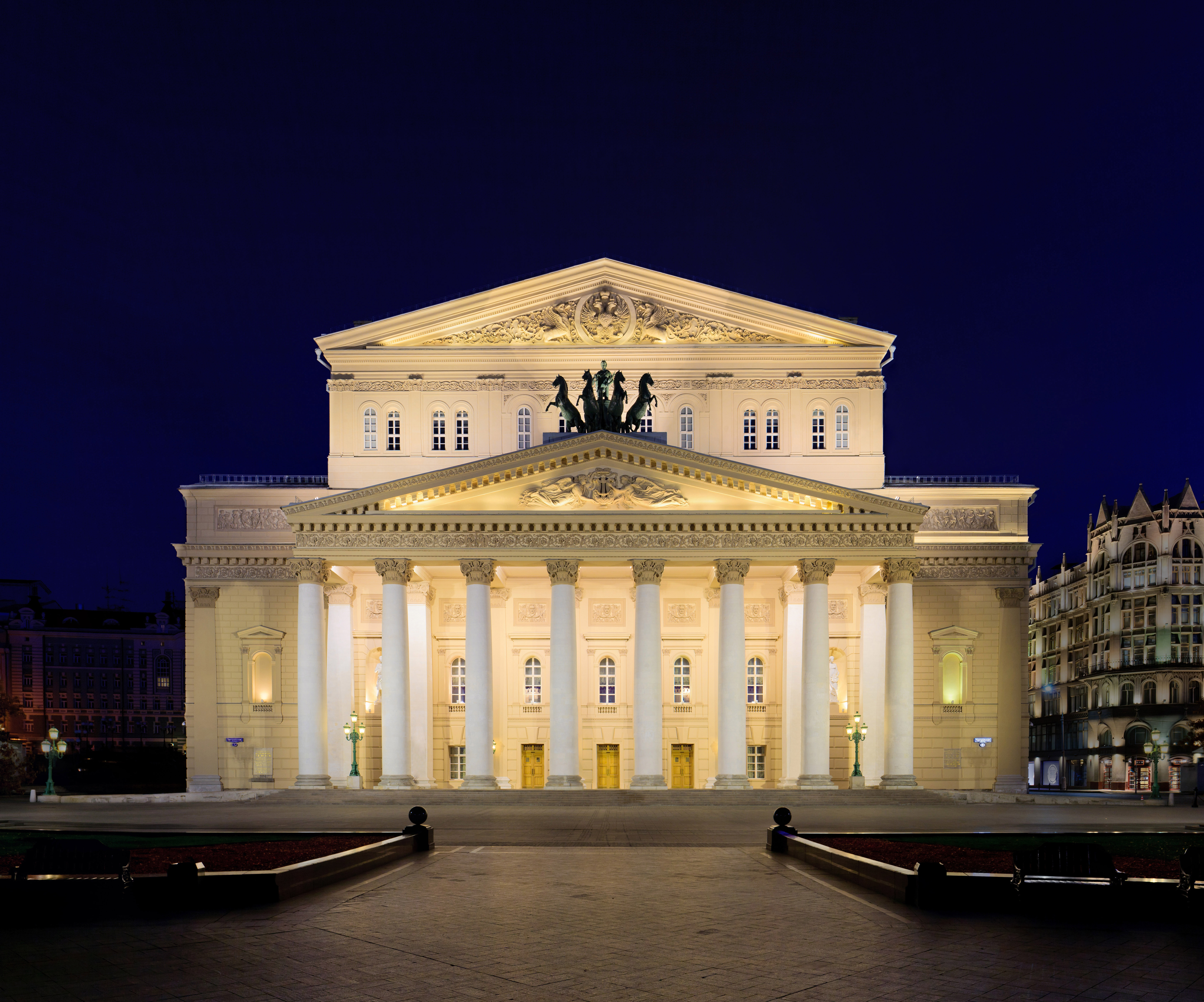 Nhà hát Bolshoi ở Moskva, vào ban đêm
