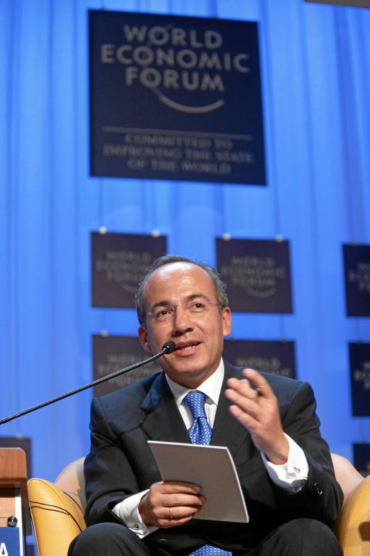 Felipe Calderón berbicara saat sesi 'Amerika Latin Memperluas Cakrawalanya' pada Pertemuan Tahunan Forum Ekonomi Dunia 2007.