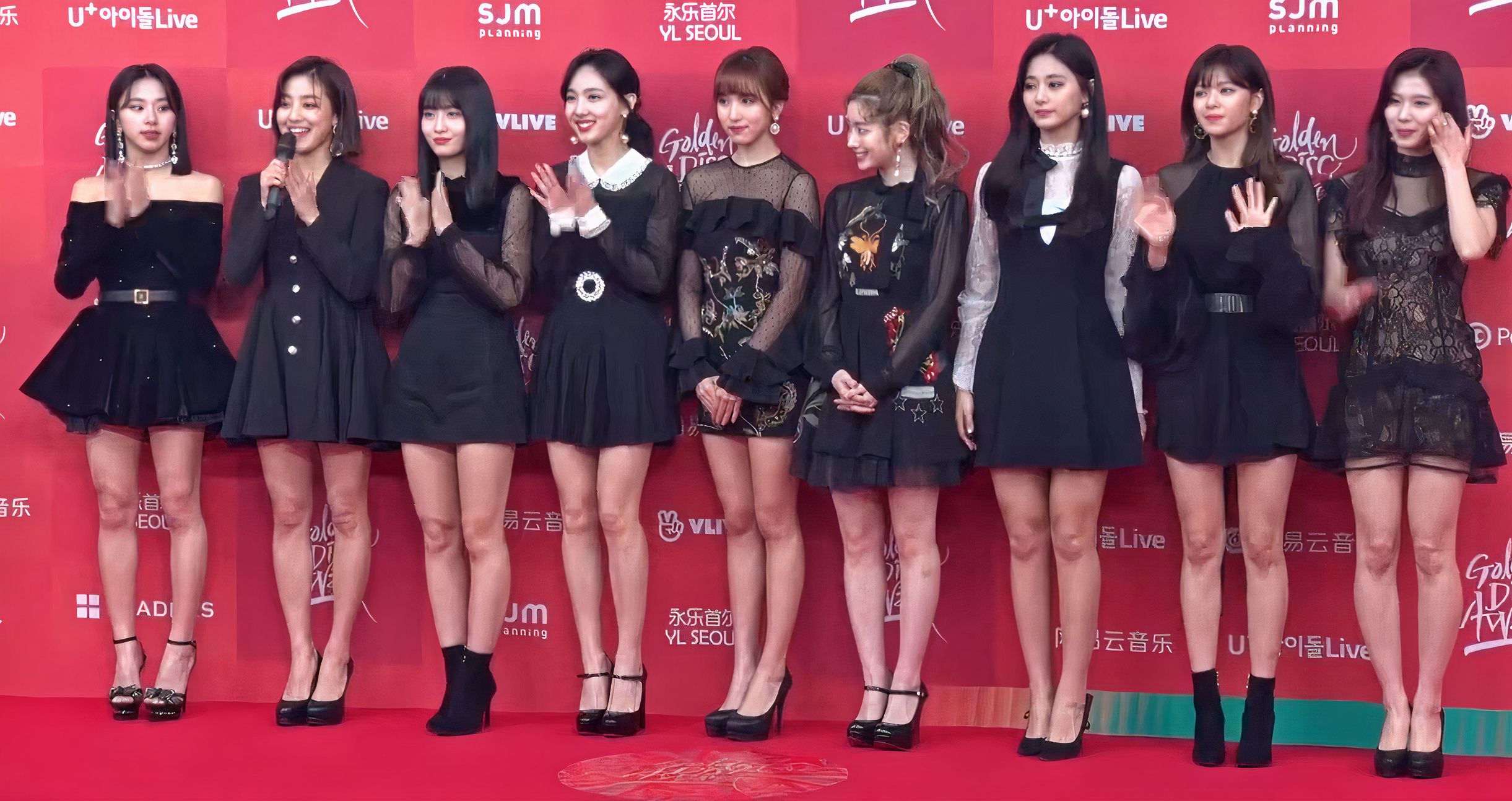 An image of Twice at the red carpet.