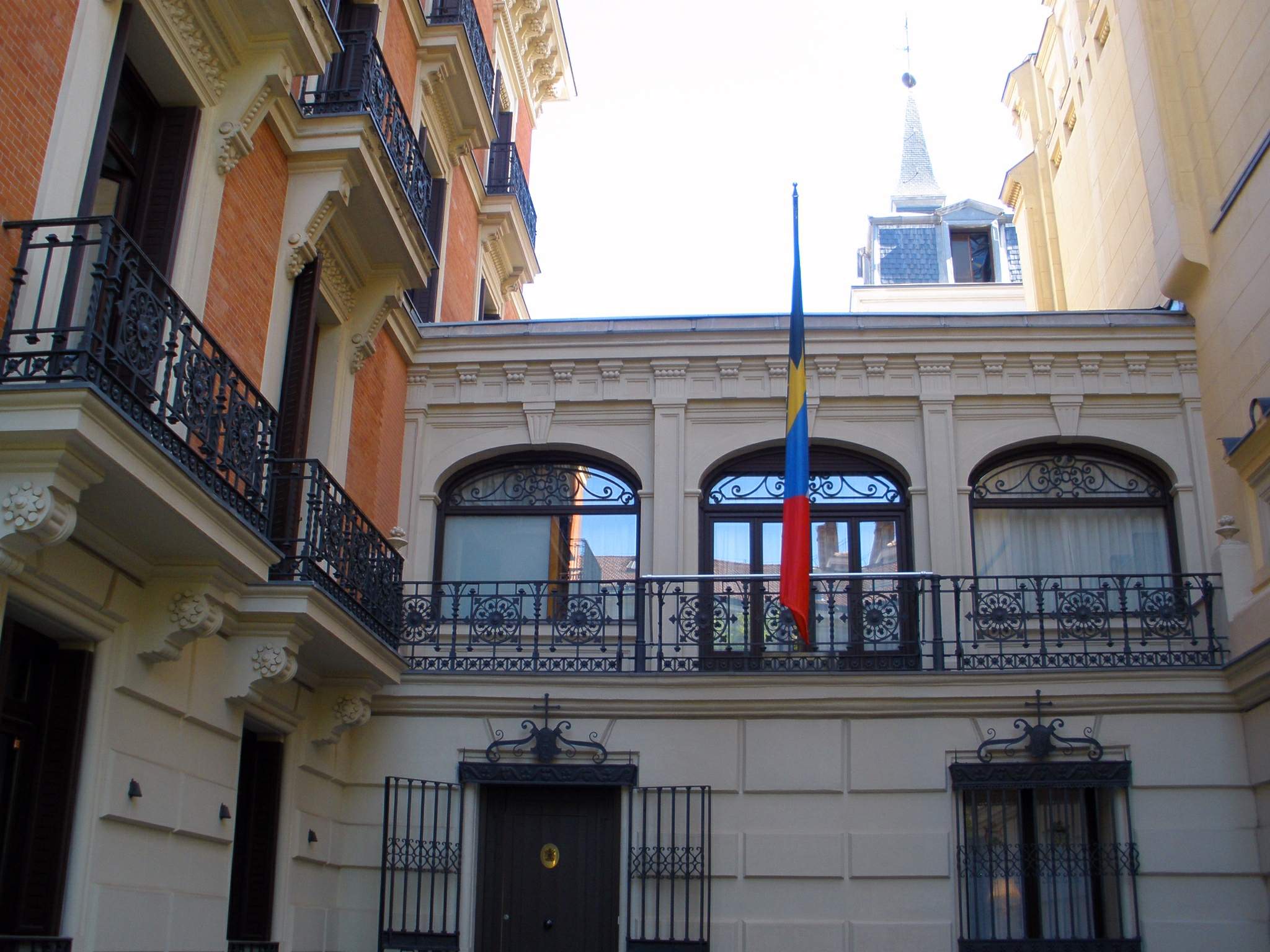 Kedutaan Antigua dan Barbuda di Madrid, Sepanyol.