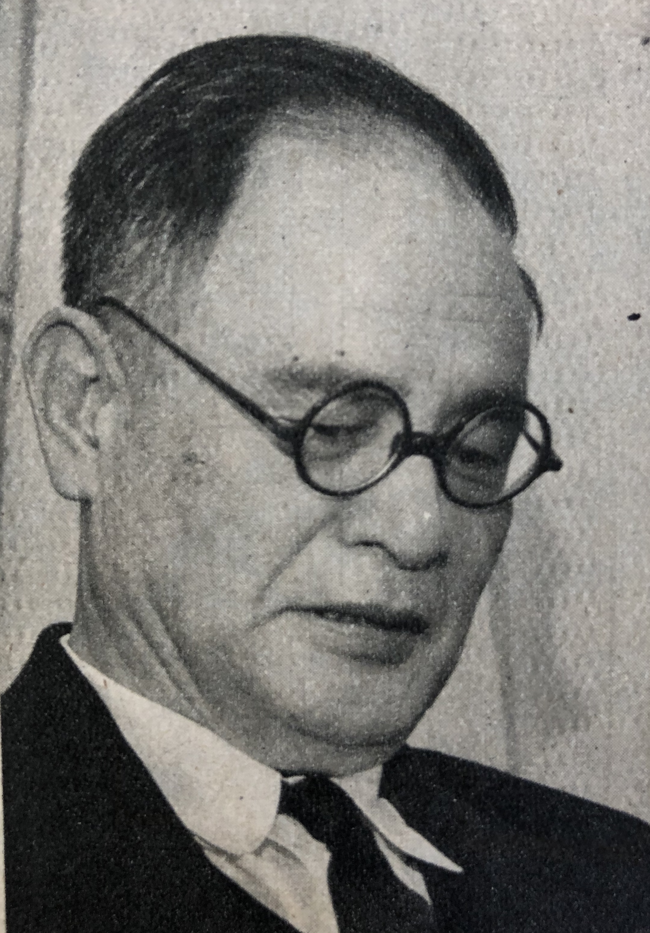 Shigemitsu Mamoru vào năm 1954.