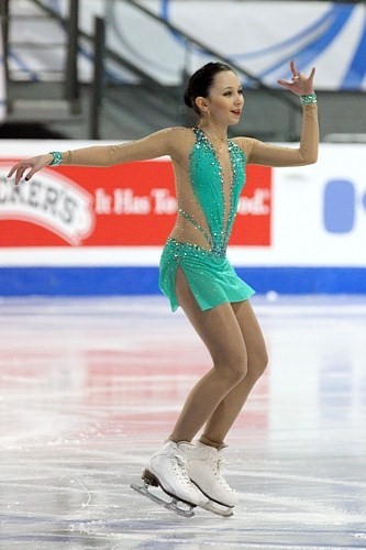2011-12 ISU 그랑프리 파이널에서 연기하는 툭타미셰바
