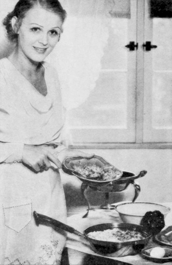 《포토플레이》 1933년 1월호에 요리하는 모습으로 실린 스튜어트