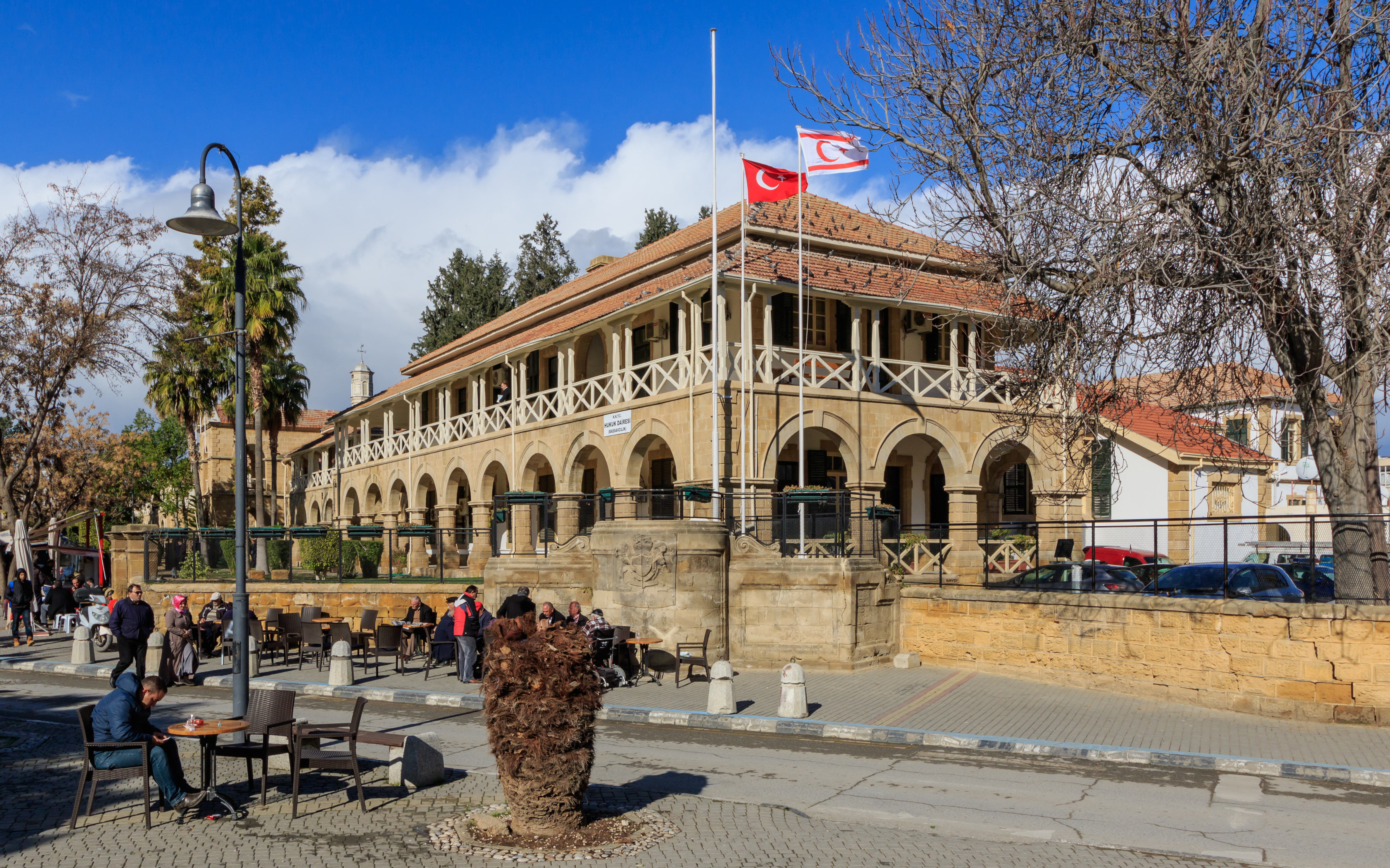 Tòa nhà tòa án ở Bắc Nikosia