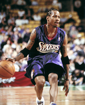Allen Iverson bersama Philadelphia 76ers pada tahun 2001.