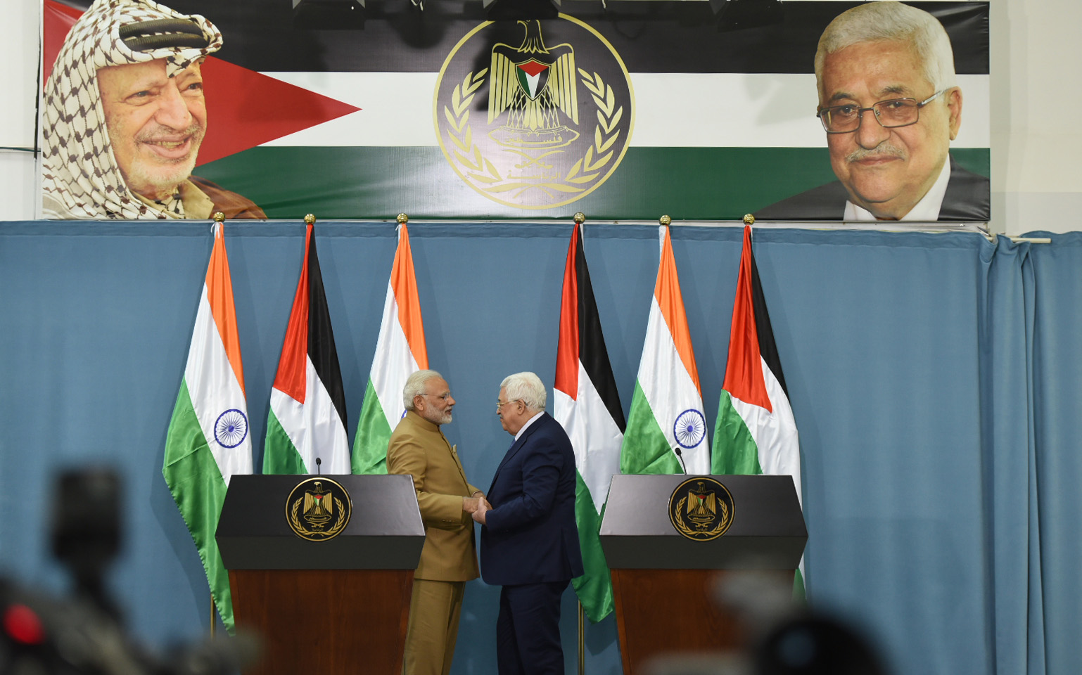 Perdana menteri India Narendra Modi bersama Mahmoud Abbas di Ramallah pada tahun 2018
