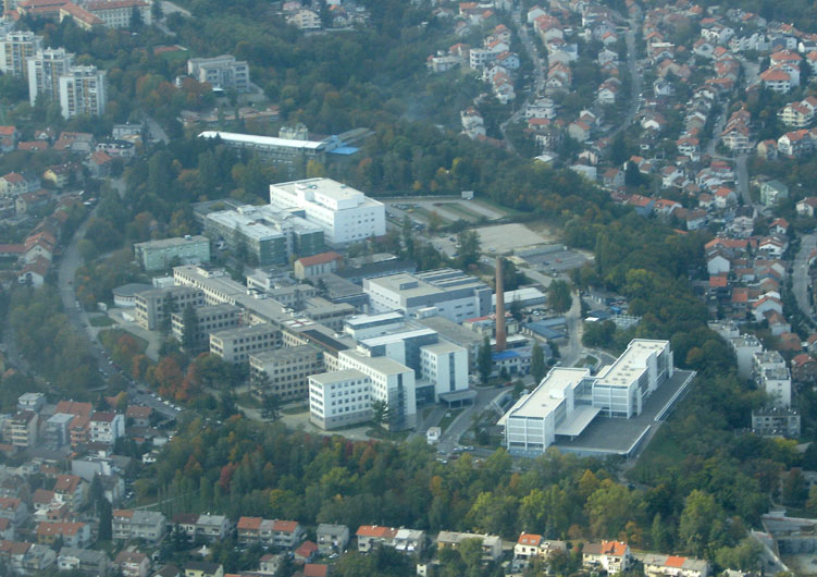 Pusat Rumah Sakit Universitas Zagreb adalah rumah sakit terbesar di Kroasia dan rumah sakit pendidikan Universitas Zagreb.