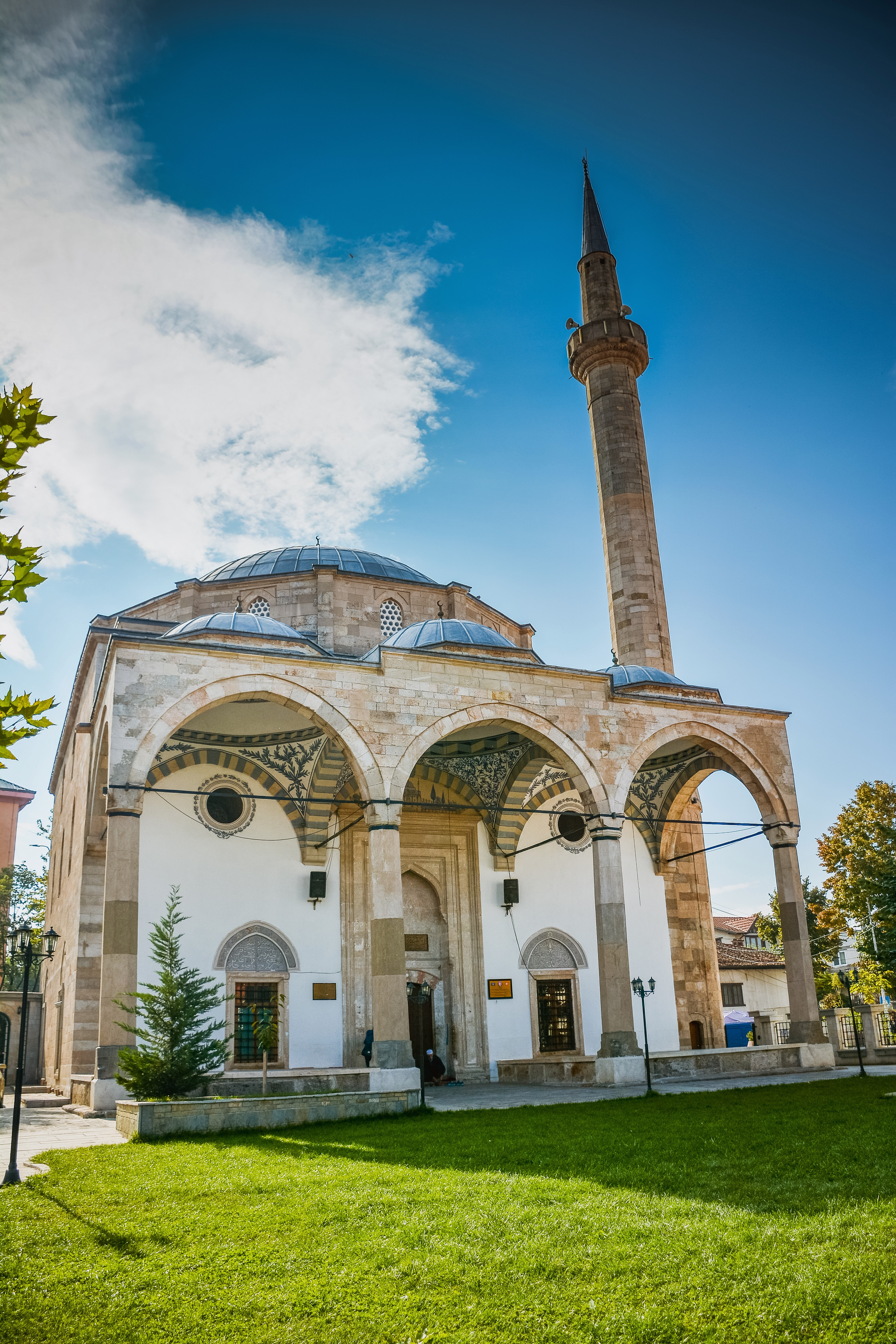 The Imperial Mosque in Pristina, built in 1461 by Sultan Mehmed II, is an example of Ottoman architecture in Kosovo.