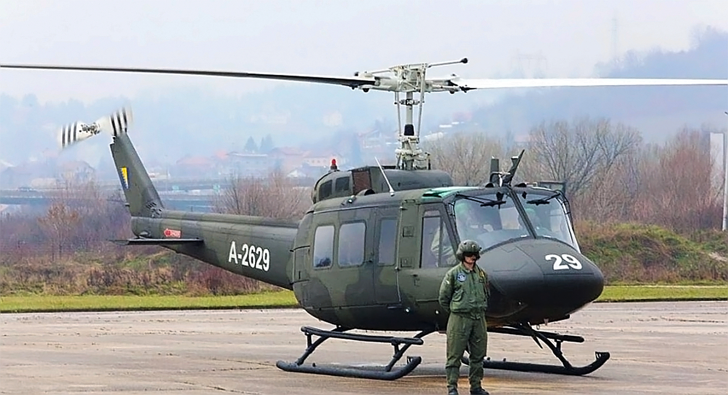 Helikopter TH-1H Huey, pesawat pengangkut utama Tentera Udara Bosnia