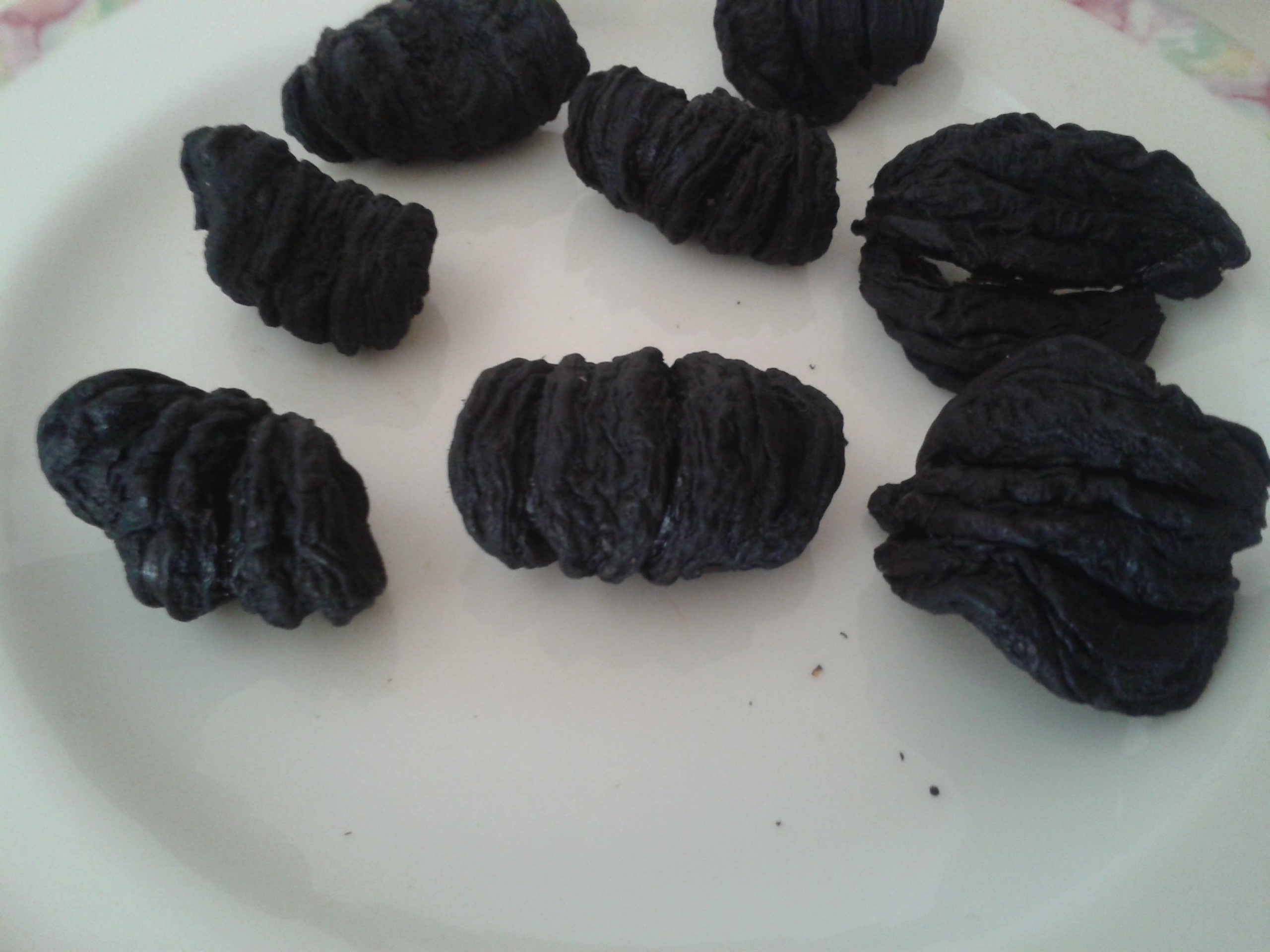 햇볕에 말린 가르시니아 캄보지아 과일