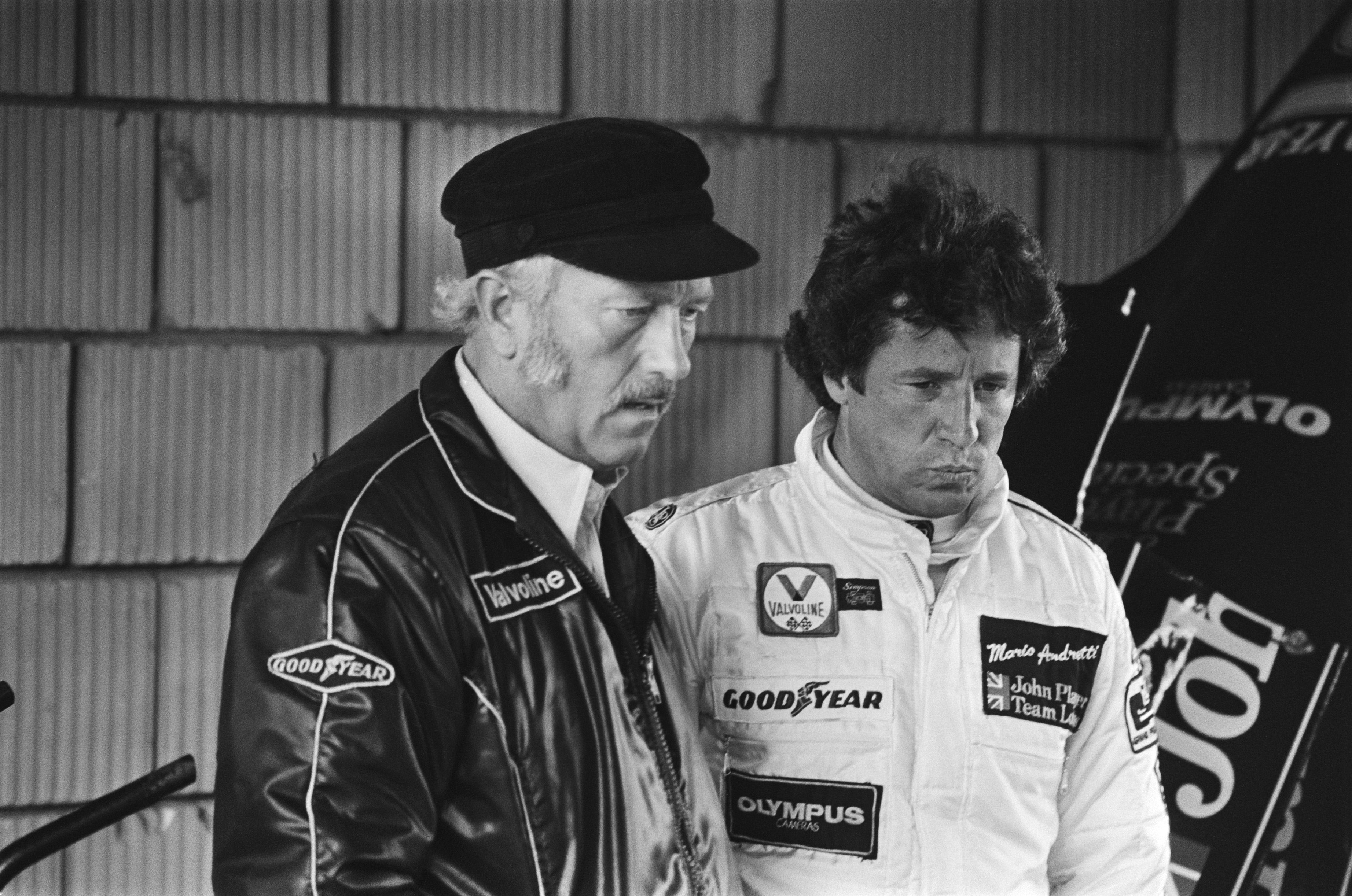 Andretti dan Colin Chapman di Grand Prix Belanda 1978.