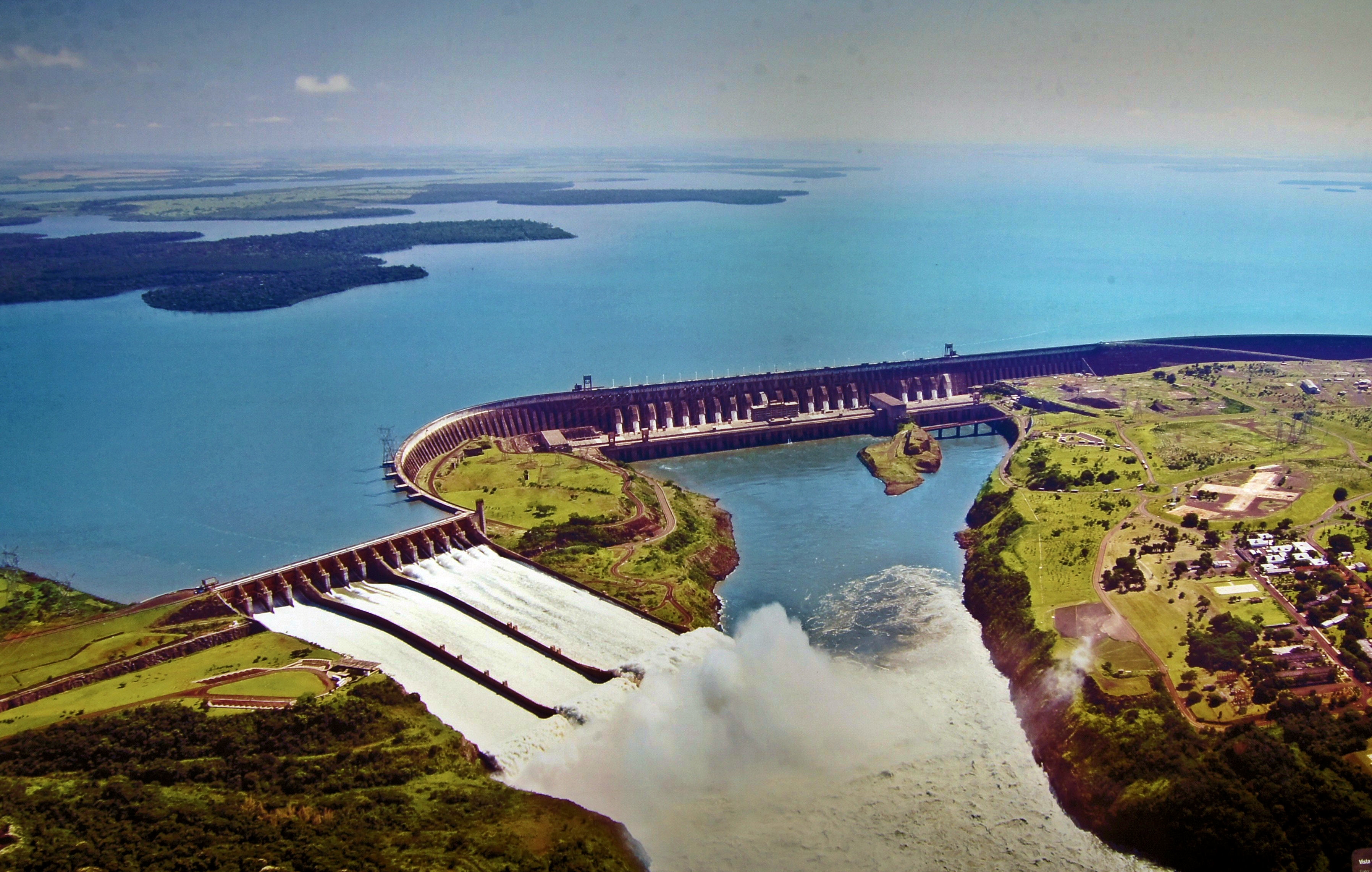 The Itaipu Dam on the Paraná River, the second largest hydroelectric plant in the world by energy generation. Brazil's energy matrix is one of the cleanest globally.