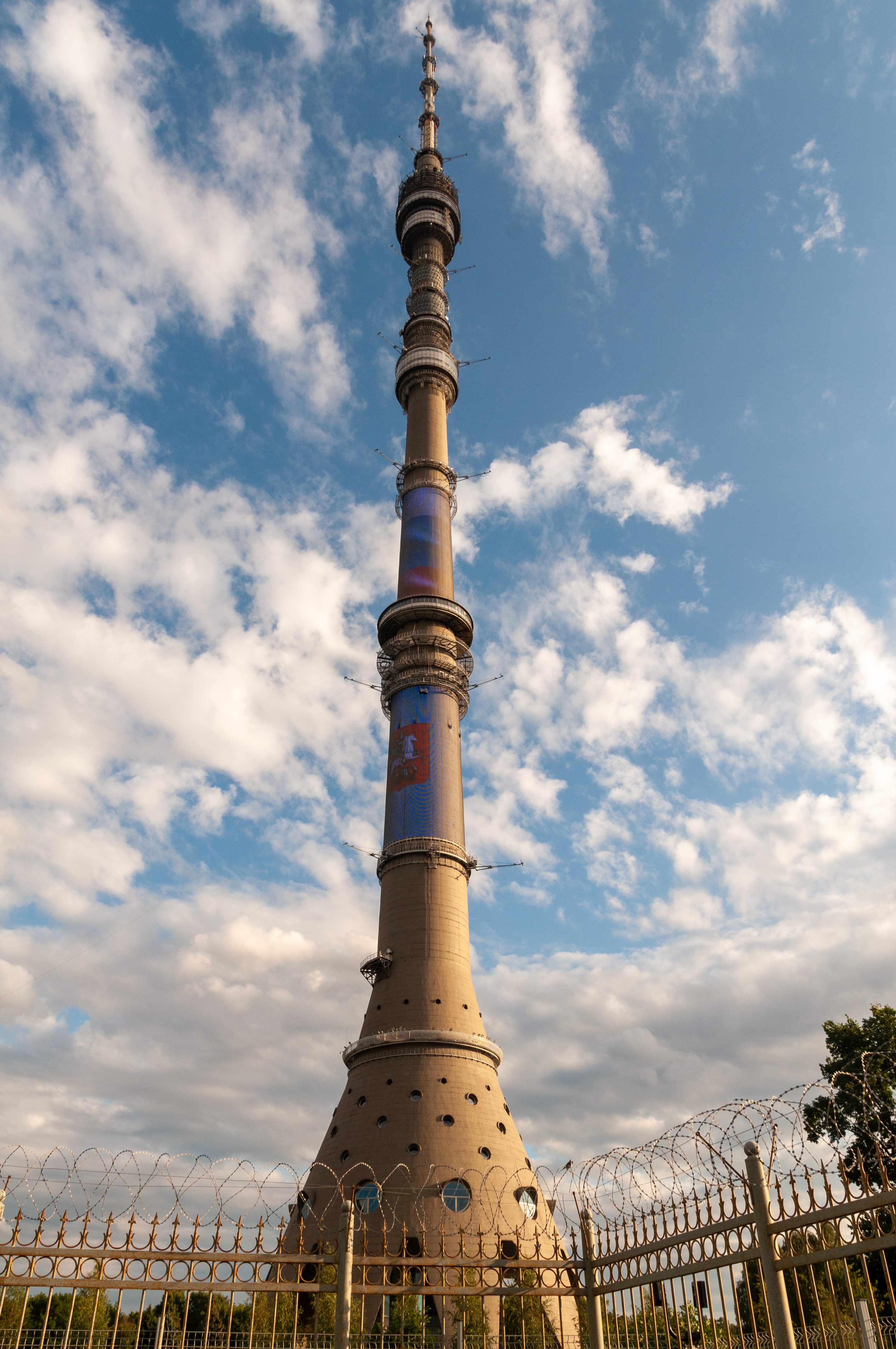Tháp Ostankino ở Moskva, công trình kiến trúc đứng tự do cao nhất châu Âu