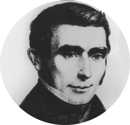 19세기 초 의상을 입은 머리숱이 검고 면도한 젊은 백인 남성