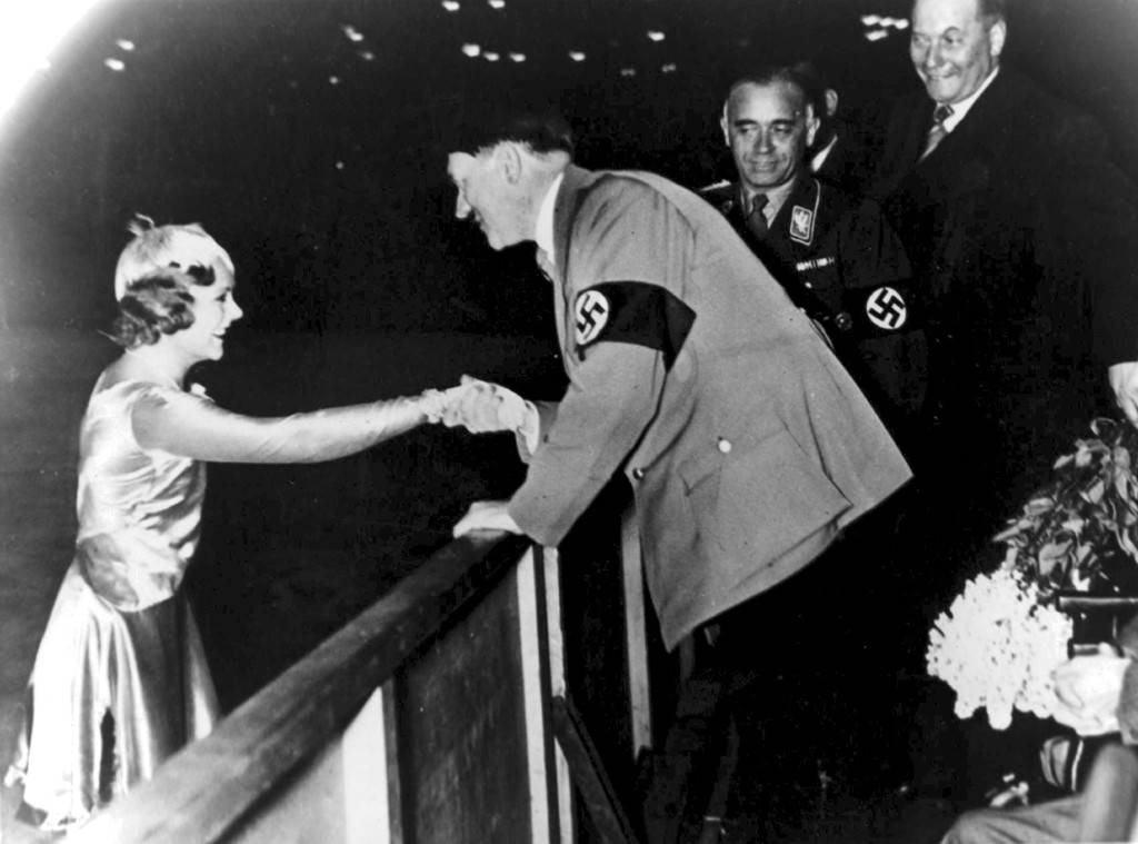 1936年のヘニーとヒトラー