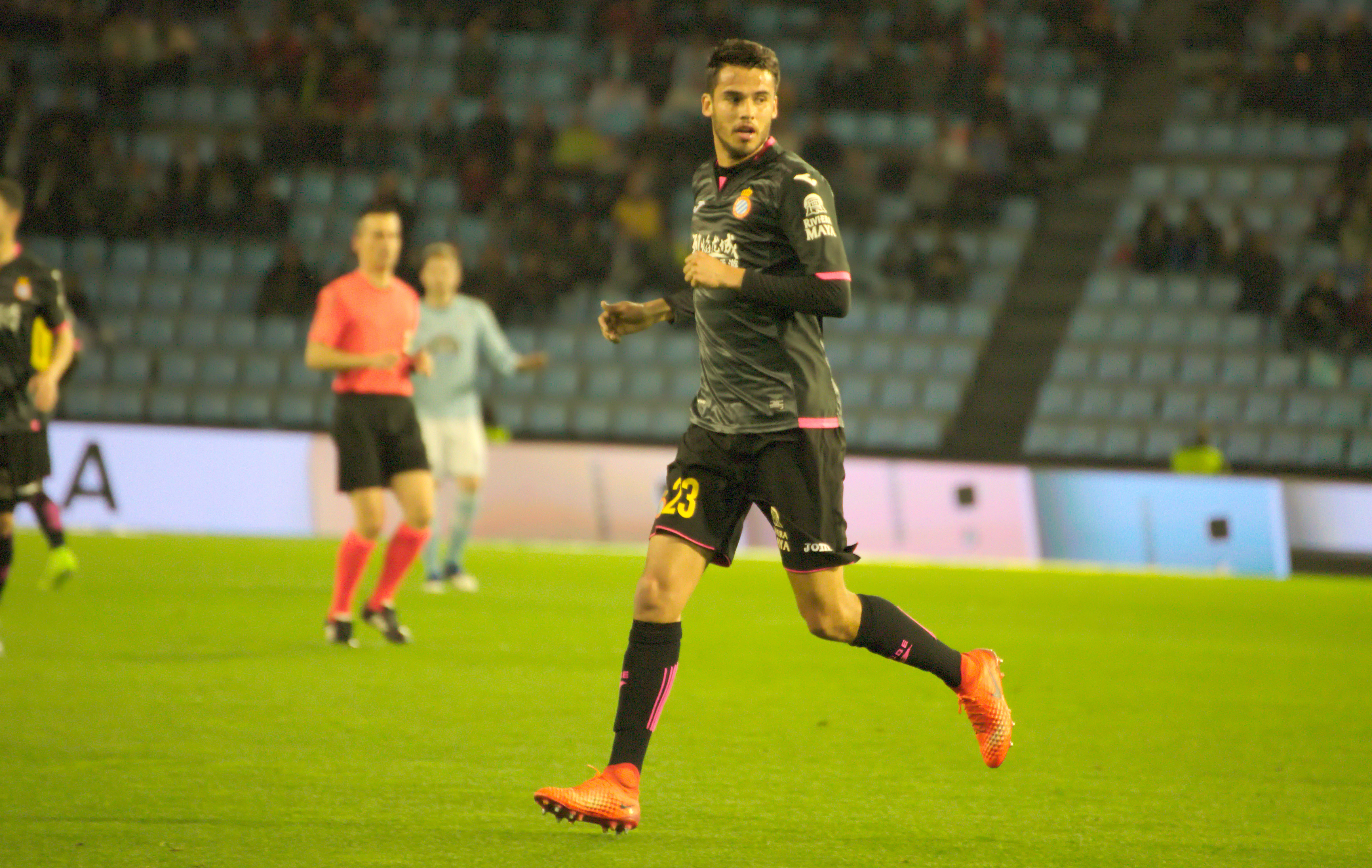 Reyes playing for Espanyol in 2017.