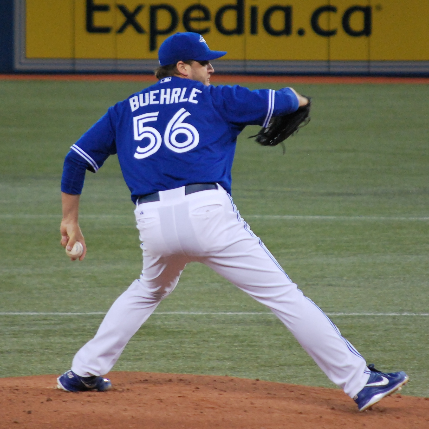 벌리, 2013년 토론토 블루 제이스 소속으로 투구.