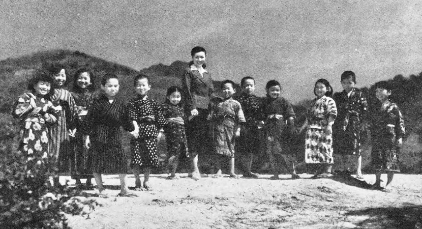 《스물네 개의 눈》(1954년)