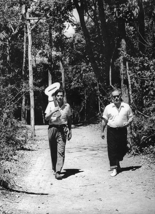 Tom Jobim (left) and Vinícius de Moraes (right) in 1962. The two wrote many successful songs together, including the music for <i>Orfeu da Conceição</i> and <i>The Girl from Ipanema.