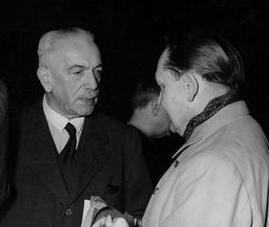 Neurath dan Hermann Göring di Perbicaraan Nuremberg, 1946