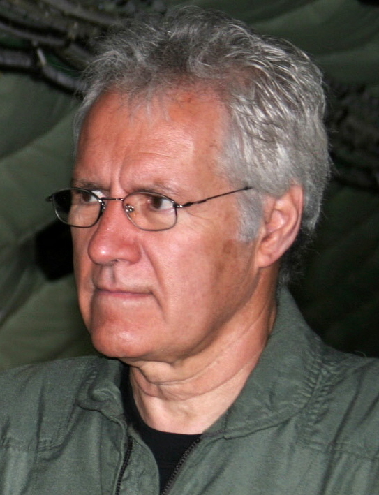 Trebek at 가데나 공군기지, 오키나와섬, 일본, 2007년