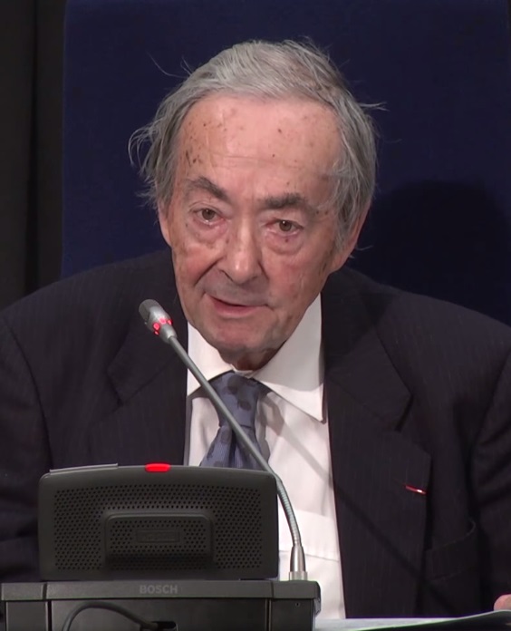 George Steiner saat memberikan ceramah pada tahun 2013.