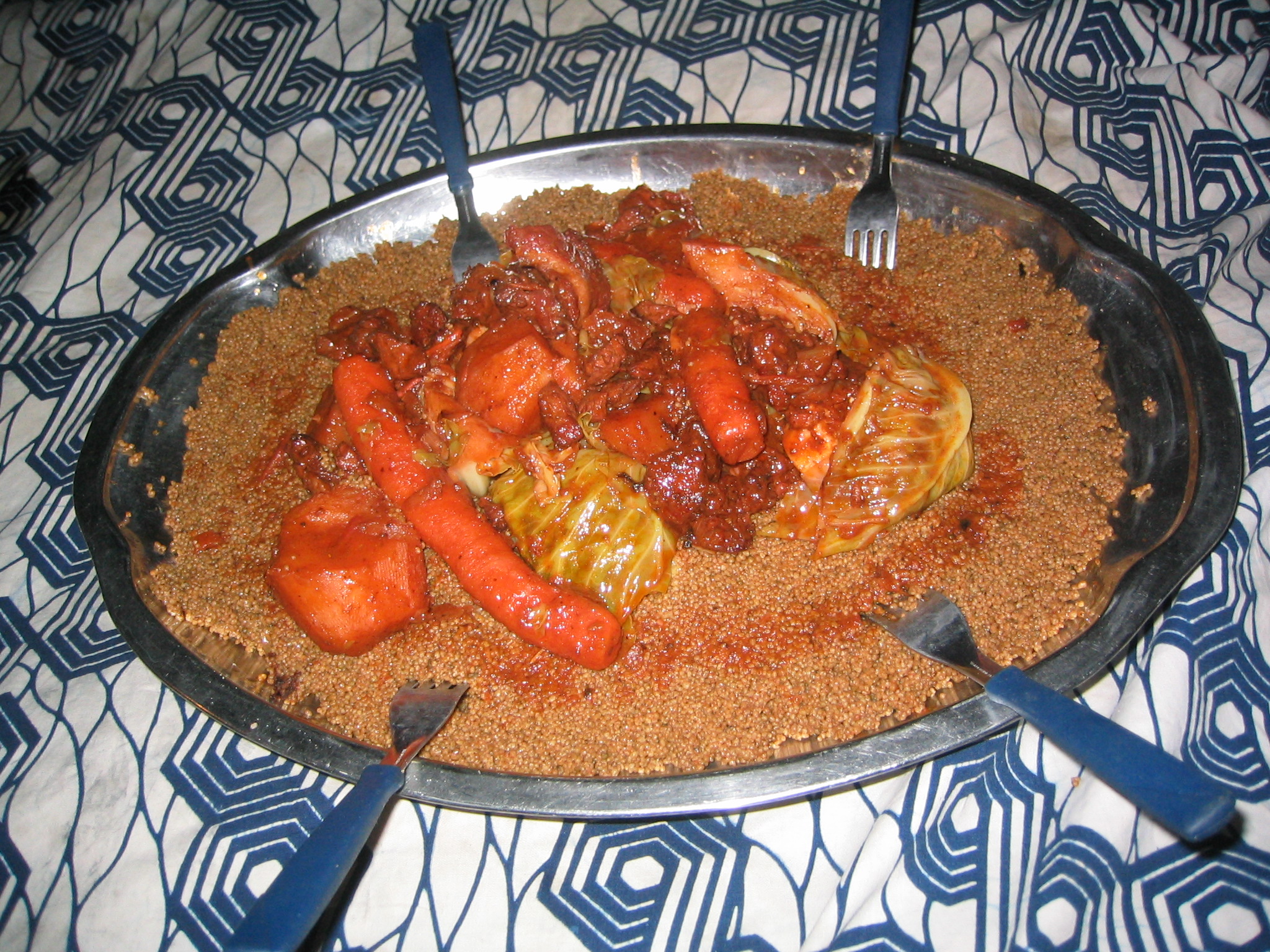 Kuskus dengan daging unta.
