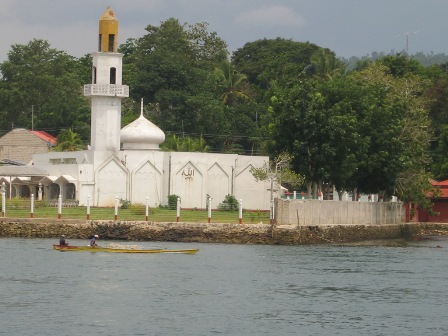 Masjid Kaum Purnah di Bandar Isabela, Basilan.