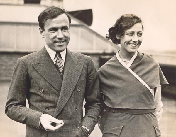 Amy Johnson dan Jim Mollison berkahwin pada 29 Julai 1932