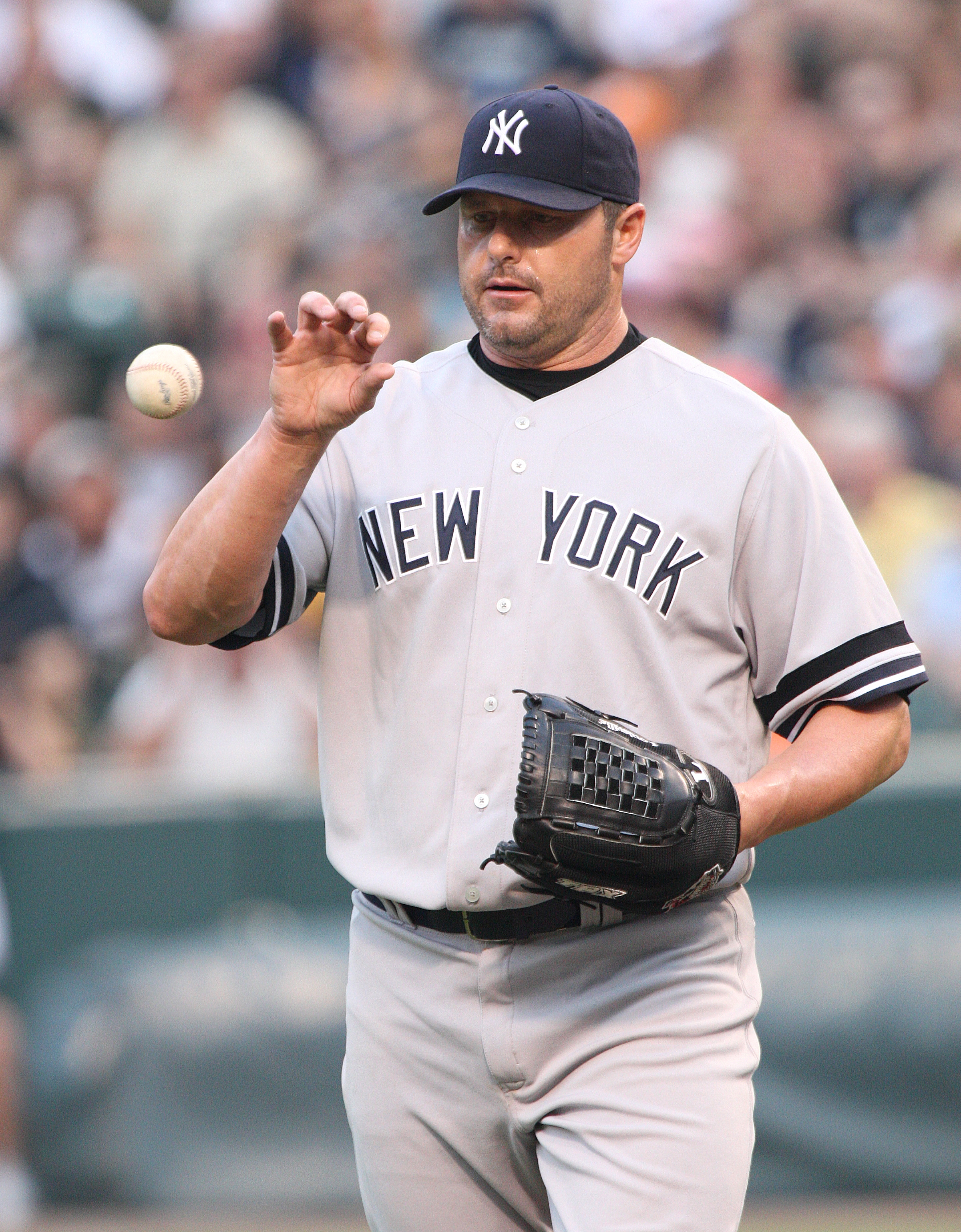 Clemens bersama Yankees pada tahun 2007.