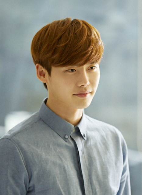 Lee Jong-suk dalam penggambaran drama web Mvio, 2015