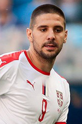 Mitrović playing for Serbia at the 2018 FIFA World Cup
