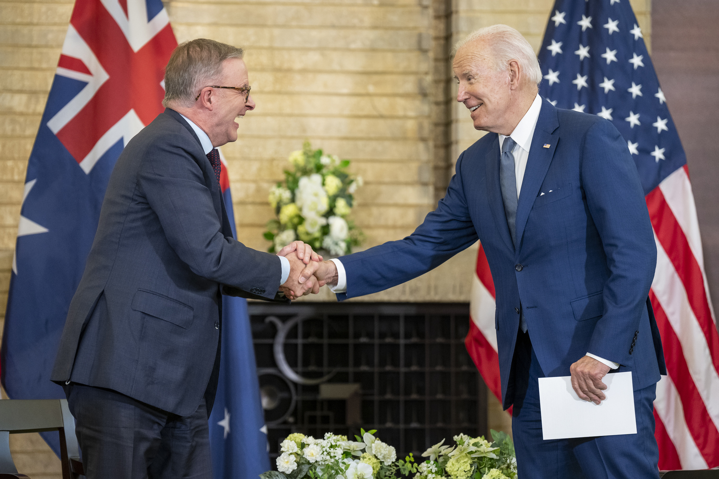 Perdana Menteri Australia Anthony Albanese bersama Presiden Amerika Joe Biden pada tahun 2022