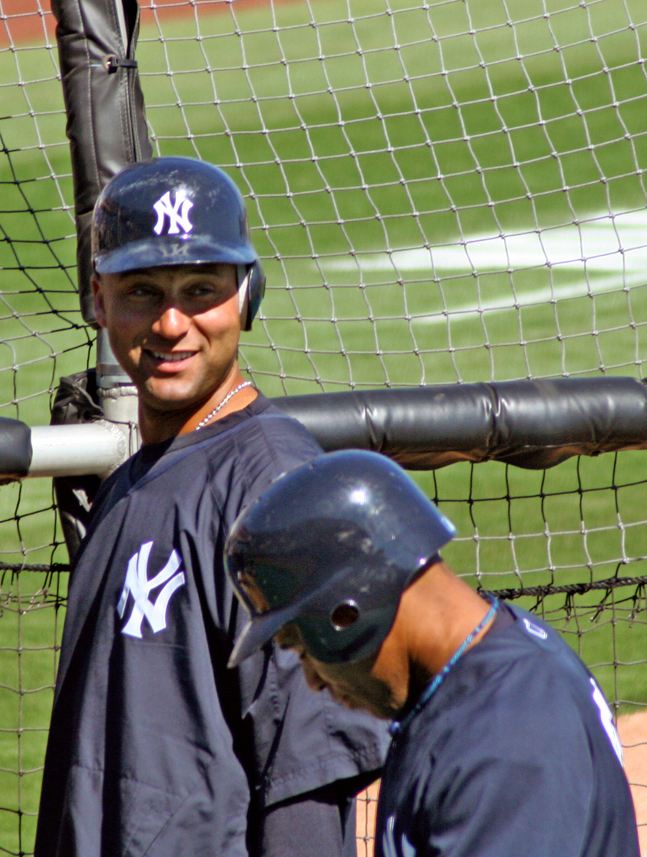 Jeter bergurau dengan pemain lain semasa latihan musim bunga pada tahun 2007