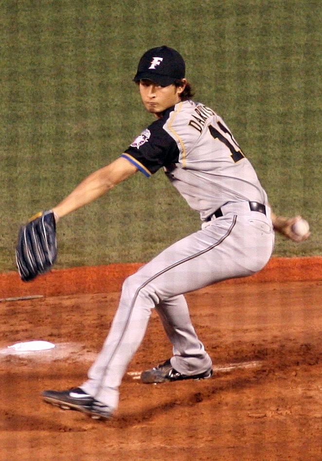2007年の北海道日本ハムファイターズ時代に投球するダルビッシュ有