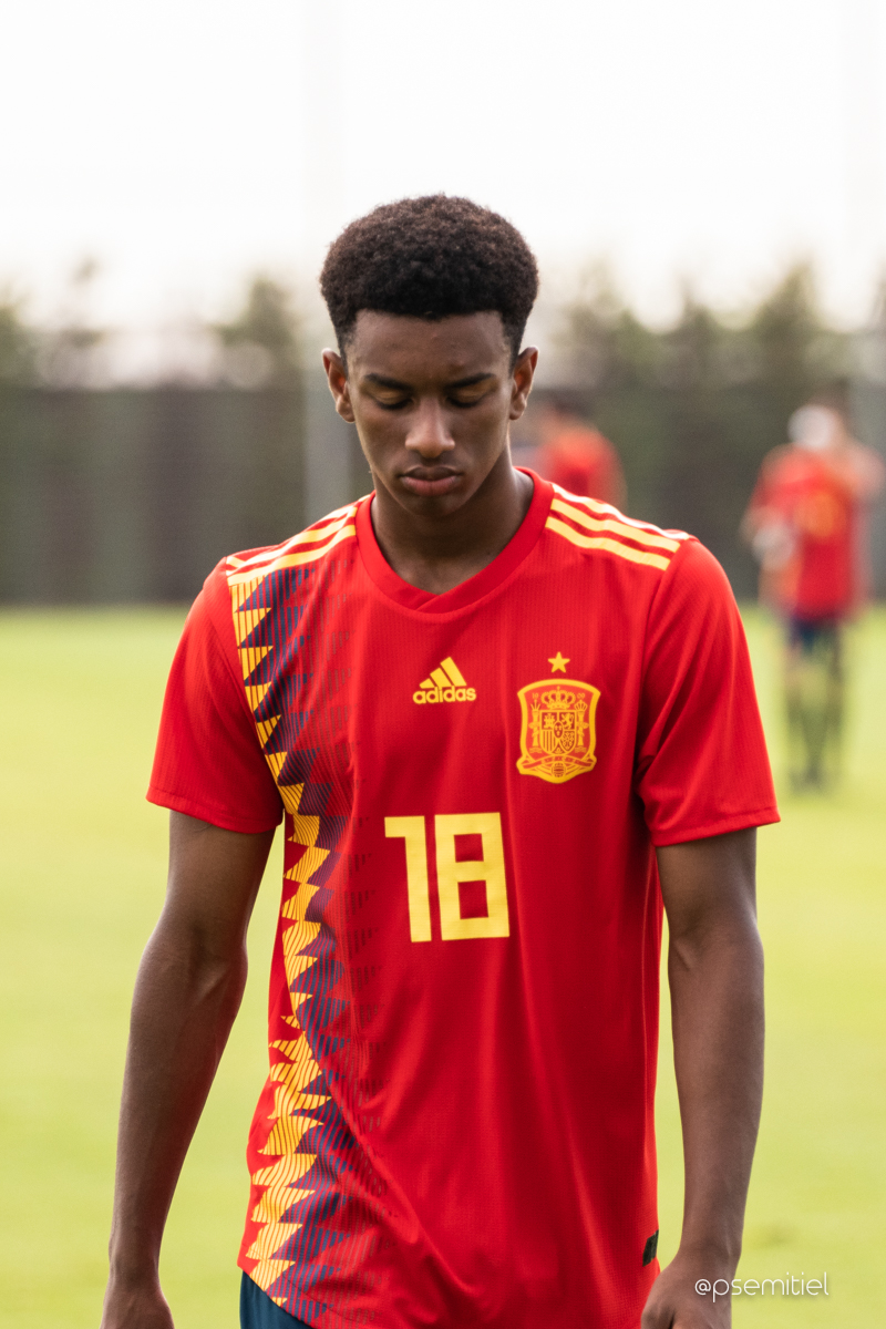 2019년 스페인 U-17 대표팀 소속 발데