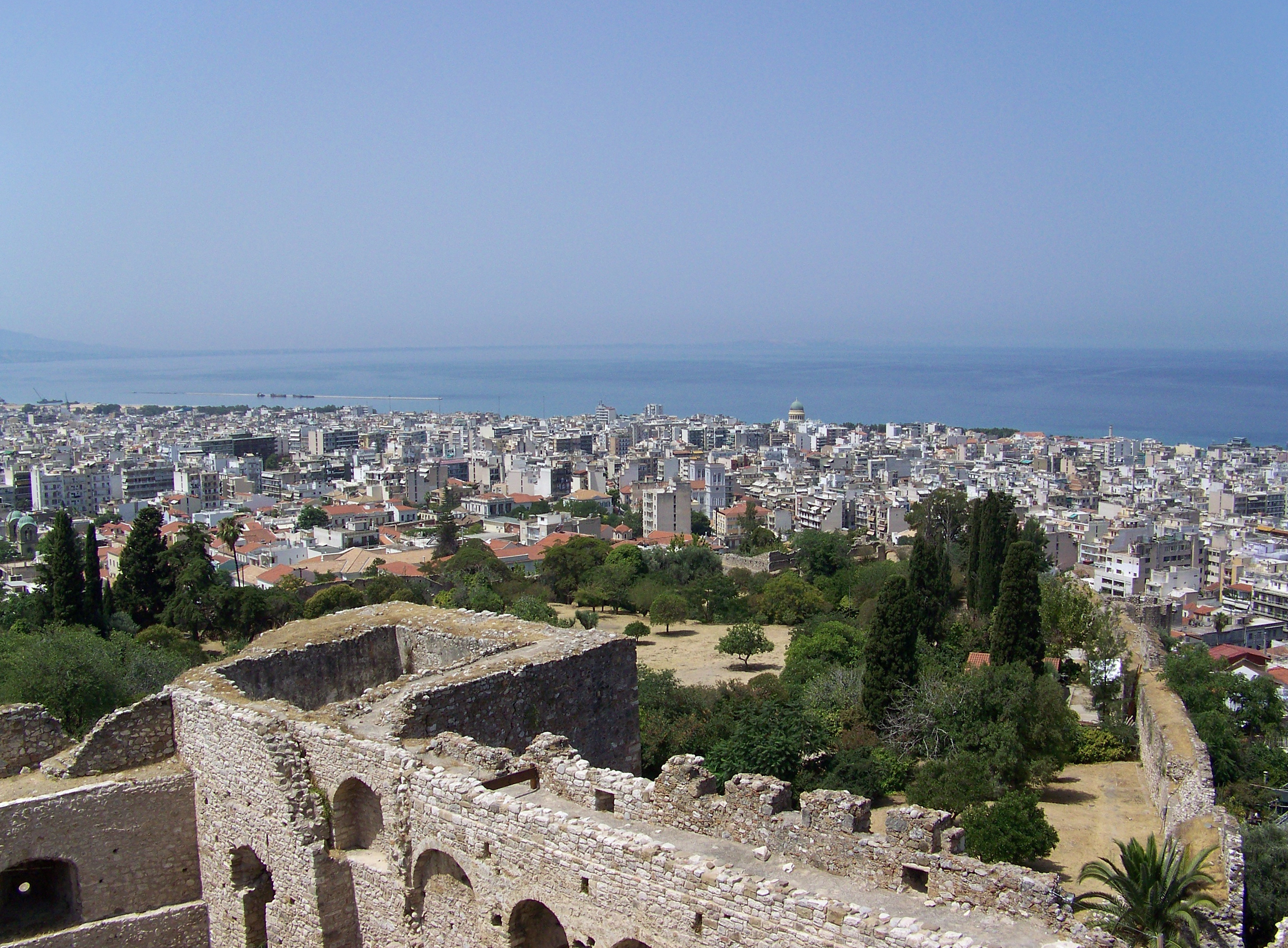 Patras nhìn từ pháo đài