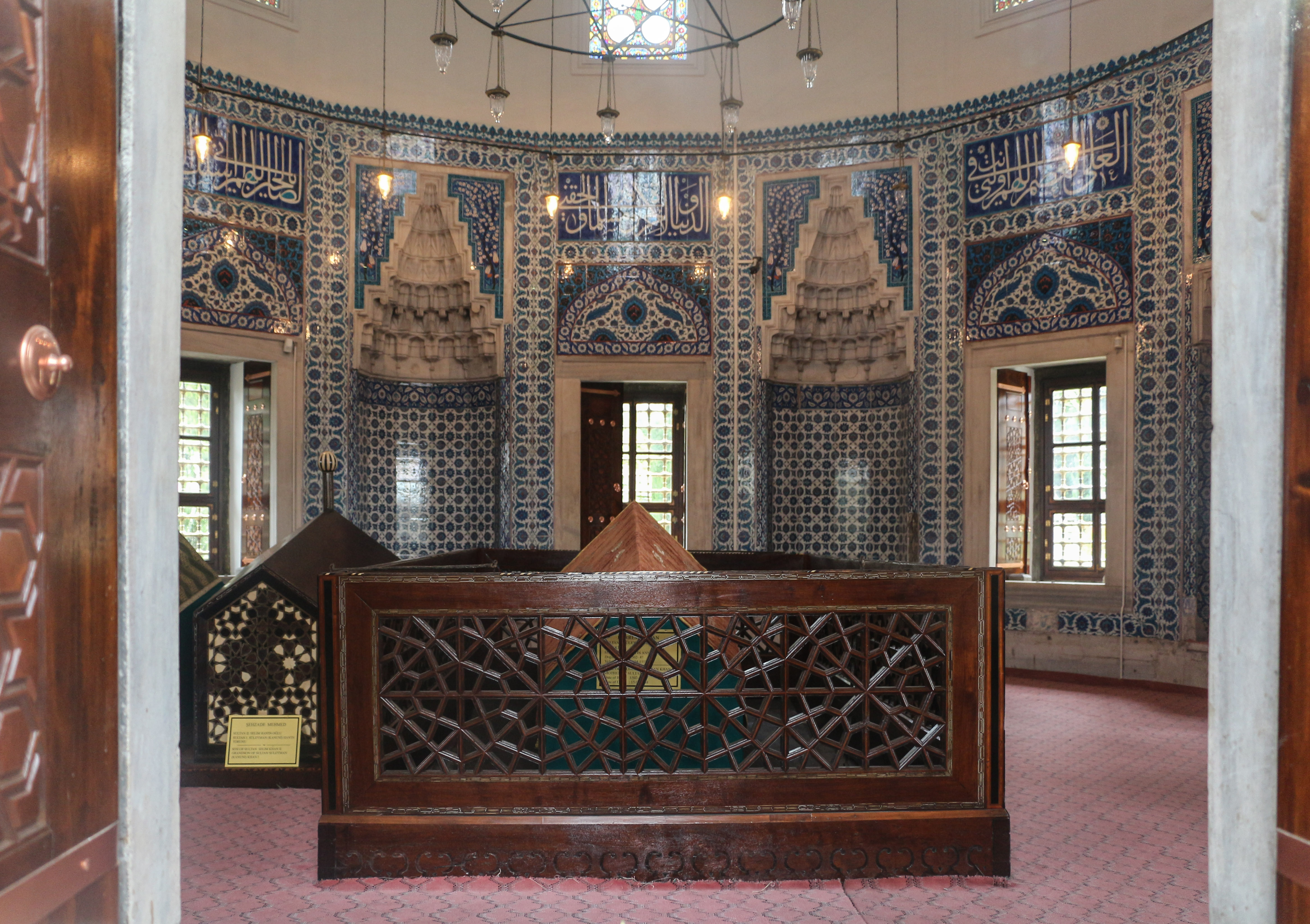 Lăng mộ (türbe) của Hürrem Sultan tại Nhà thờ Hồi giáo Süleymaniye ở Fatih, Istanbul.