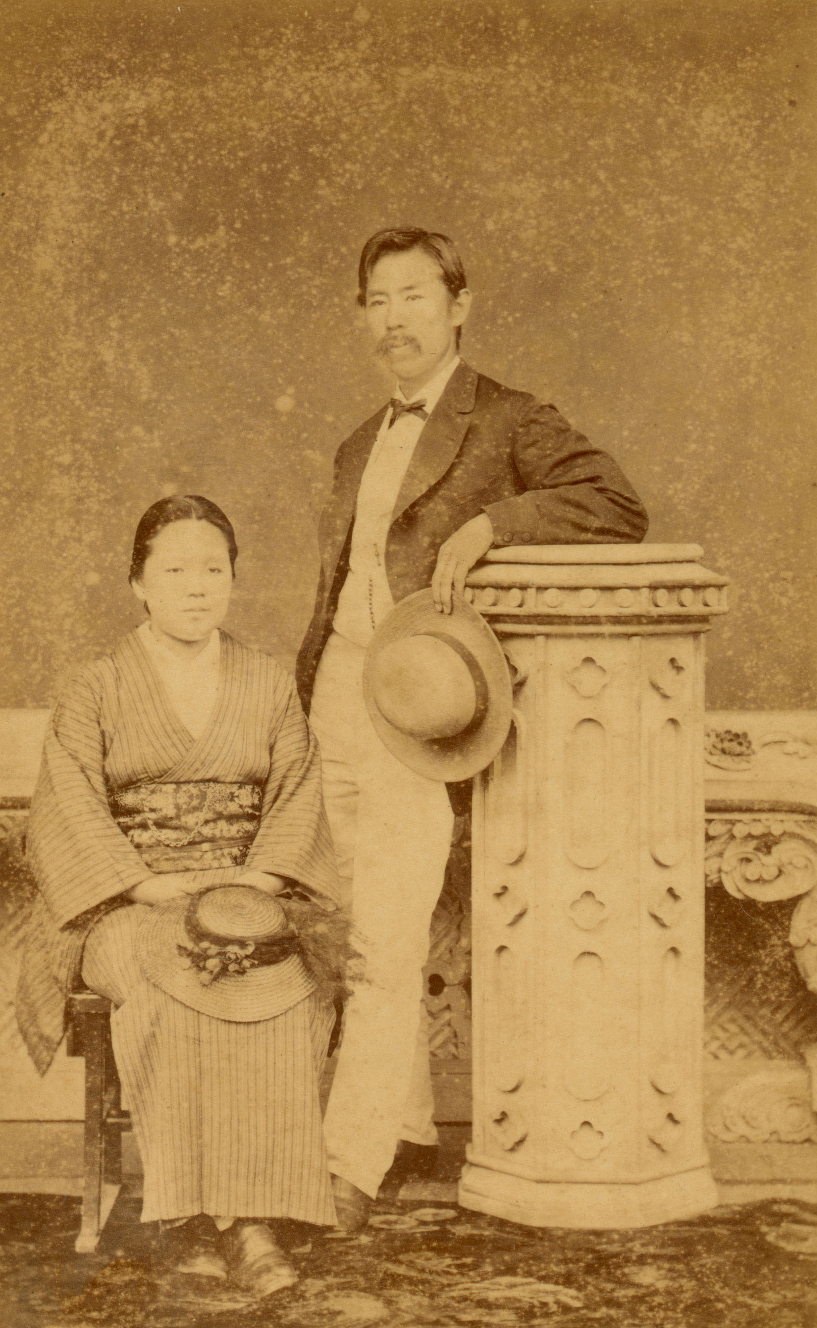 니지마 야에와 니지마 조, 1876년.