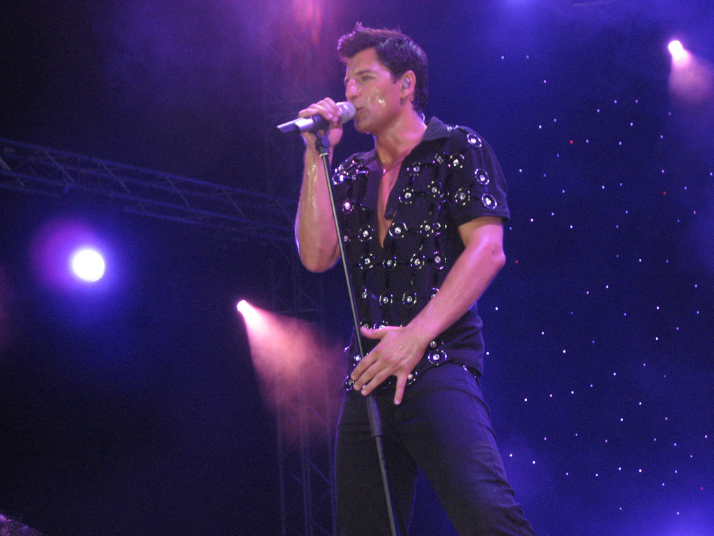 파나티나이코 스타디움에서 열린 사키스 루바스의 기록적인 콘서트