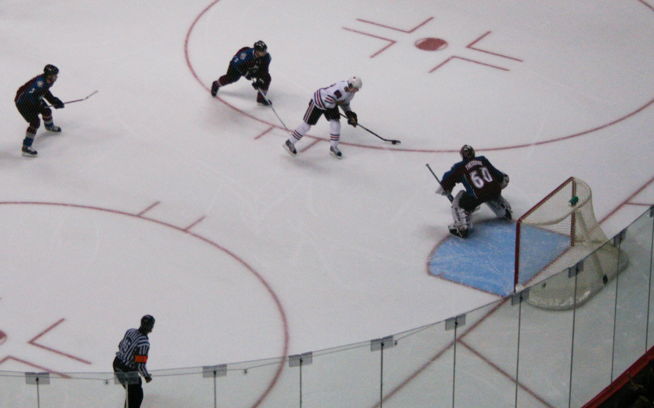 2008년 2월, NHL 데뷔 시즌 중 브레이크어웨이를 시도하는 케인
