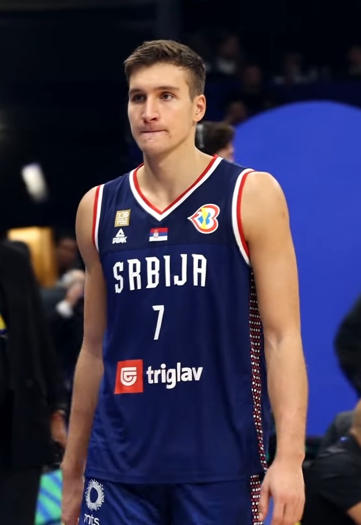 2023년 FIBA 농구 월드컵에서 세르비아 농구 국가대표팀 소속으로 활동하는 보그단 보그다노비치.