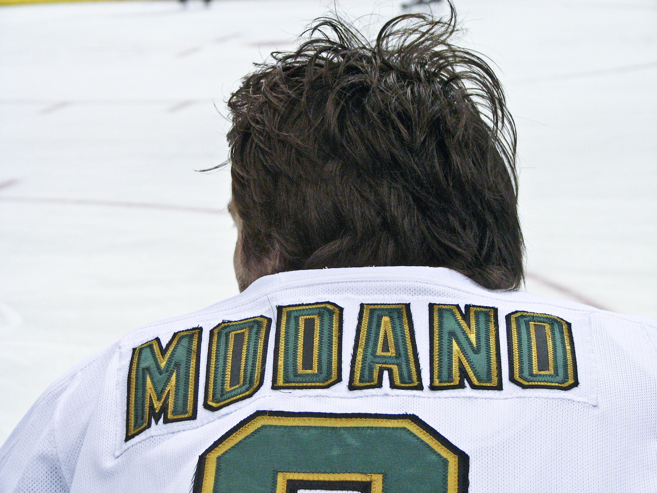 Modano pada Januari 2008. Jerseynya dipensiunkan oleh Dallas Stars pada tahun 2014, tahun yang sama ia dilantik ke Hockey Hall of Fame.