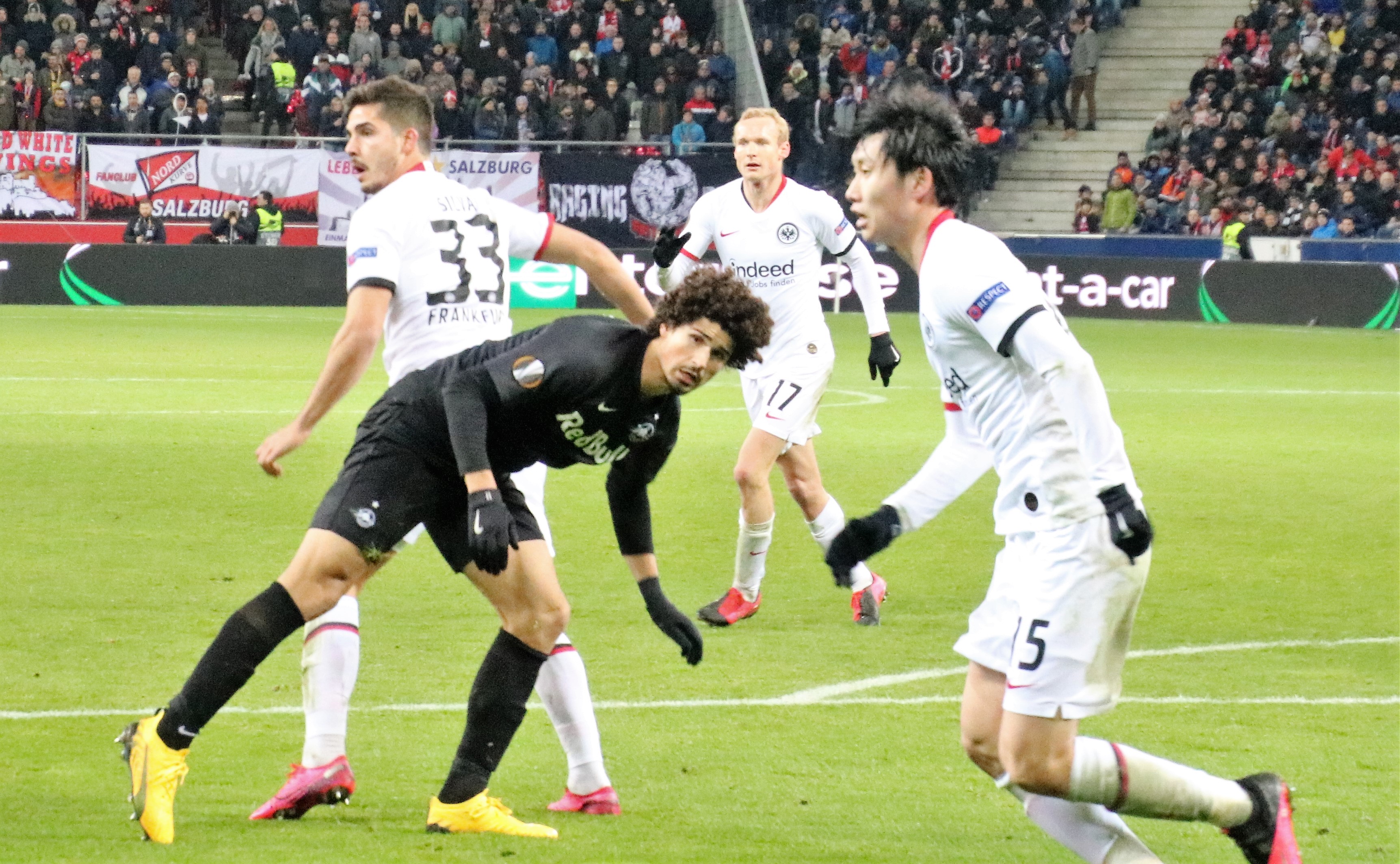 Kamada chasing the ball during the second leg of UEFA Europa League's round of 32 match against Red Bull Salzburg.