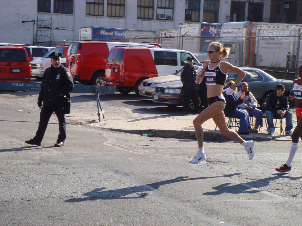 Paula Radcliffe at mile 14, New York City Marathon 2007