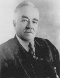 ミルトン・S・ハーシー(1915年頃)