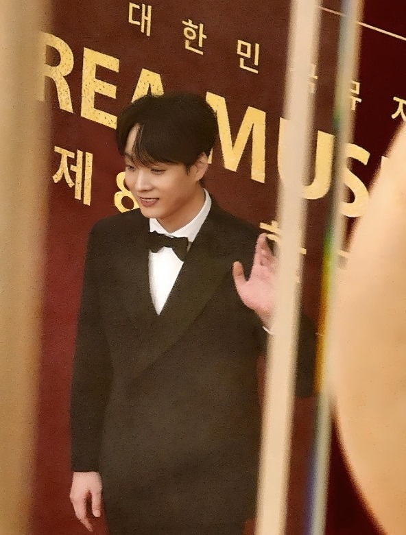 Julian Jootaek Kim